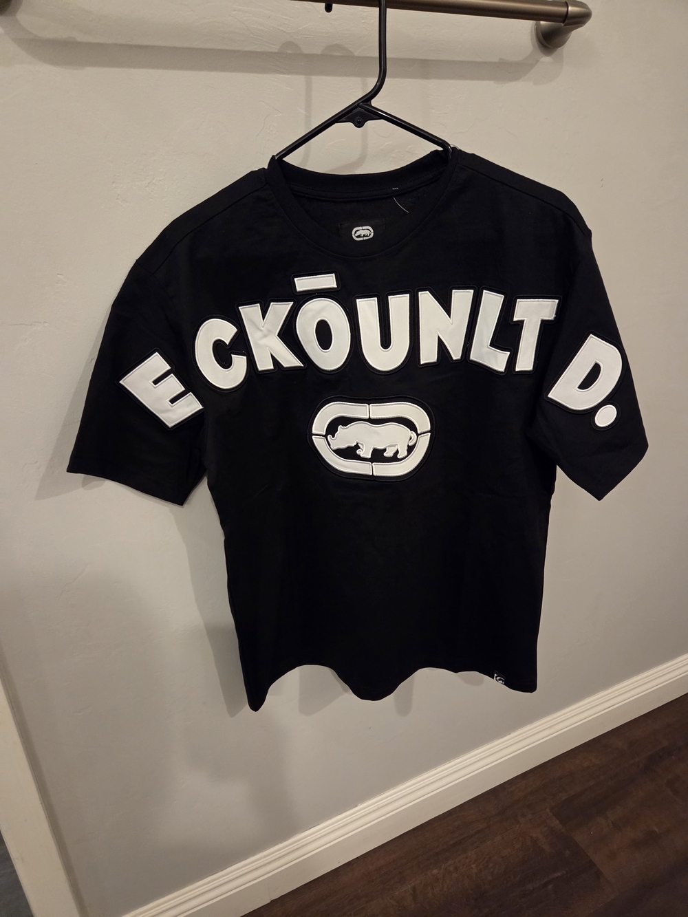 NWT Ecko Unlimited  Graphic Tee